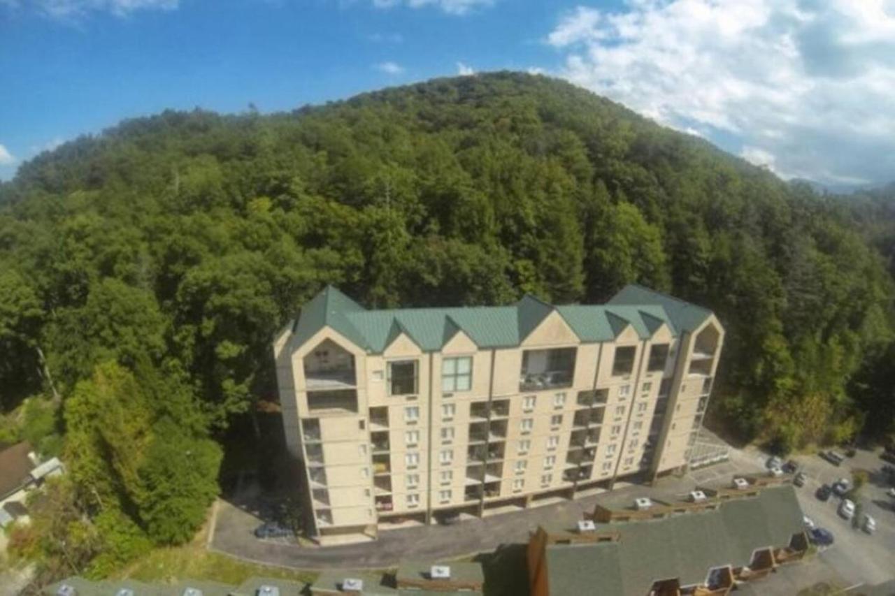 Gt307 Romantic Condo Downtown Gatlinburg & Pool Luaran gambar