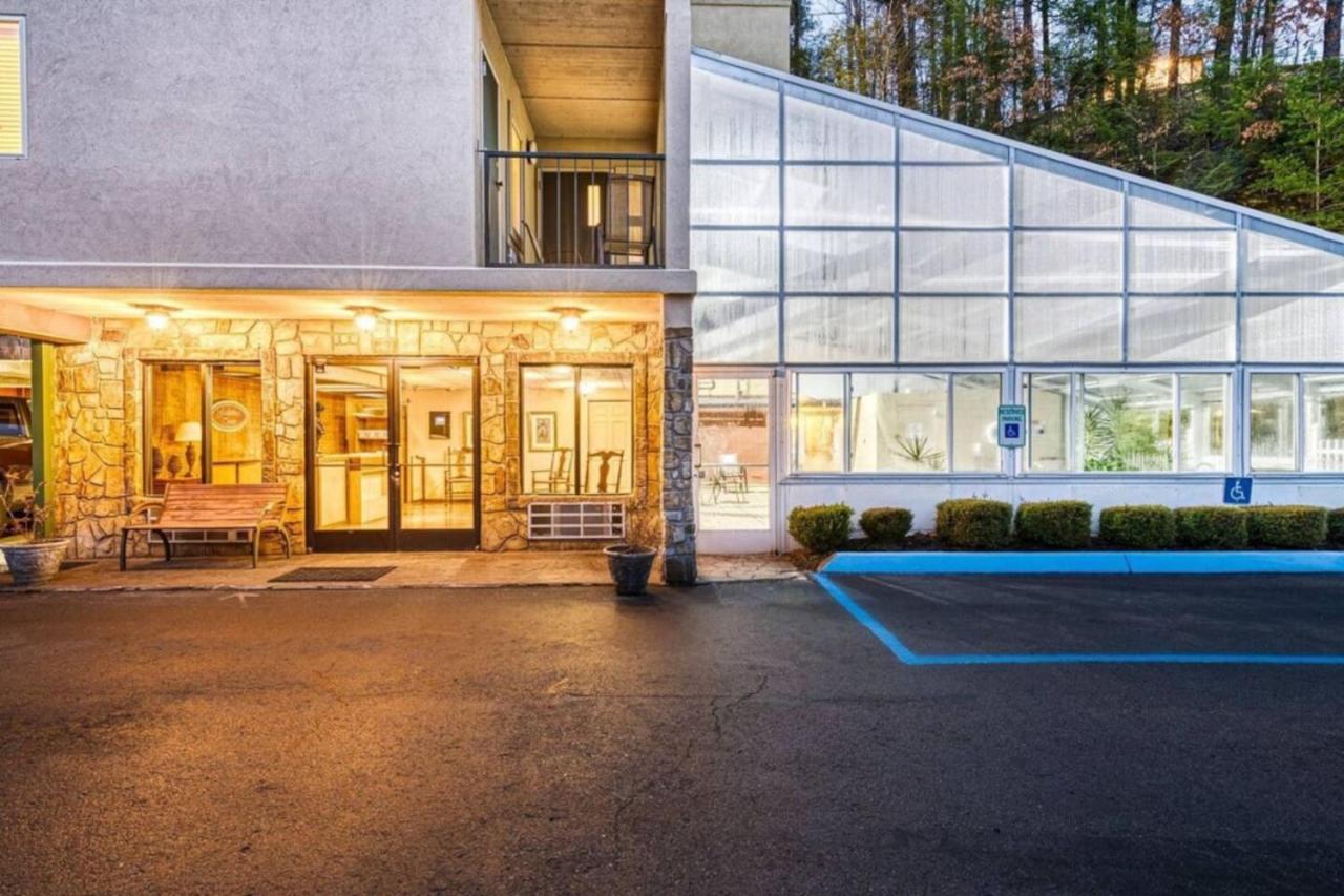 Gt307 Romantic Condo Downtown Gatlinburg & Pool Luaran gambar
